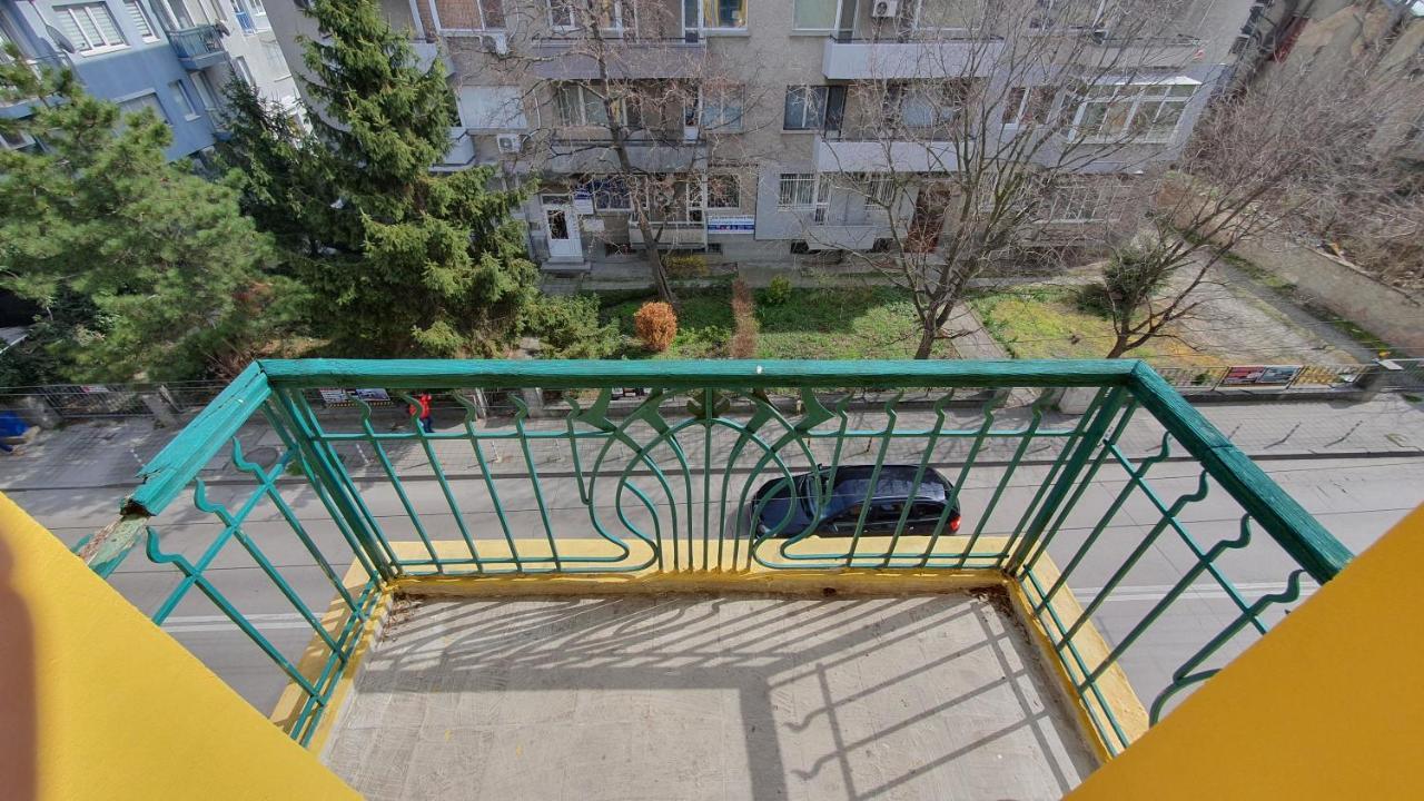 Ferienwohnung Стаи За Гости Sun House Warna Exterior foto