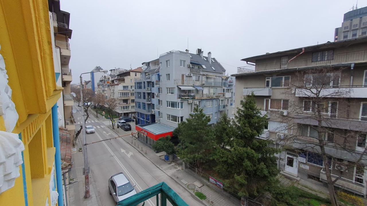 Ferienwohnung Стаи За Гости Sun House Warna Exterior foto
